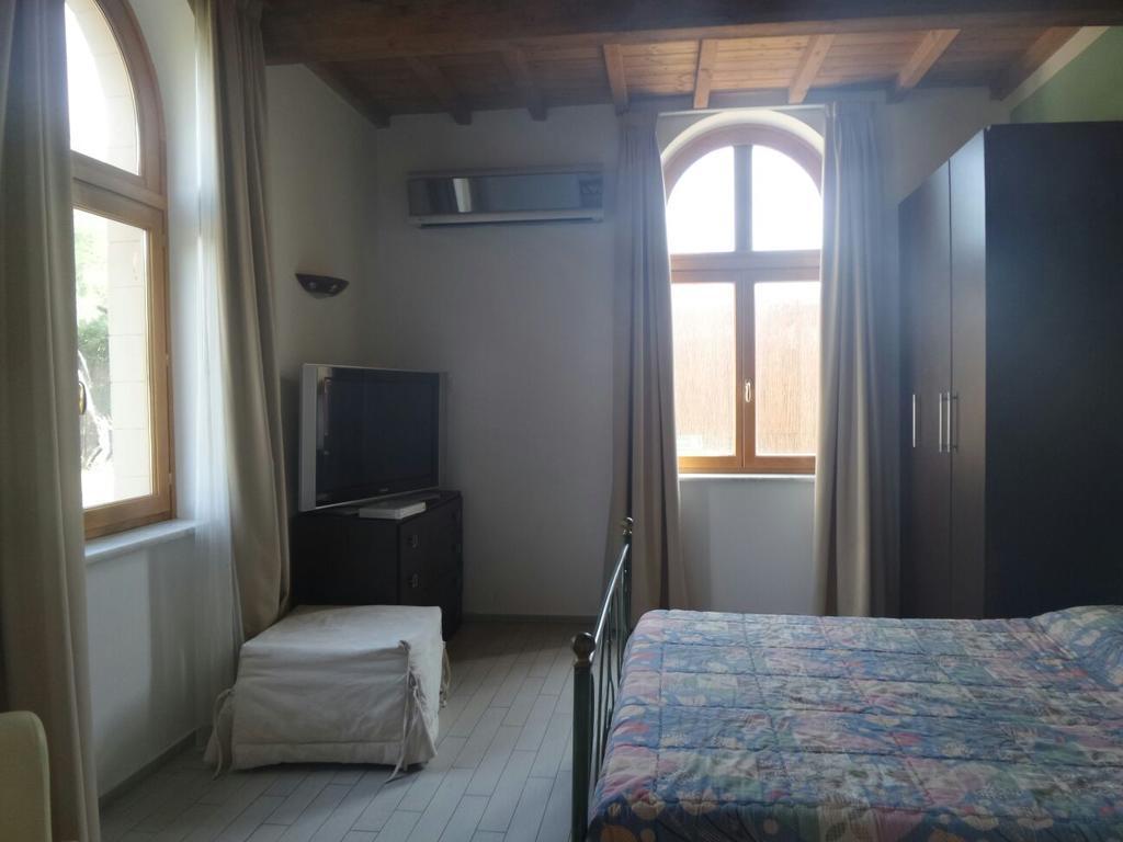 Cala Dei Mori Aparthotel Livorno Exterior photo